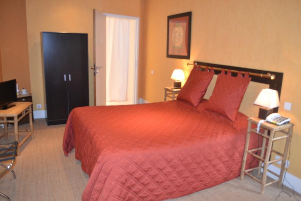 Hotel De France Libourne Rum bild