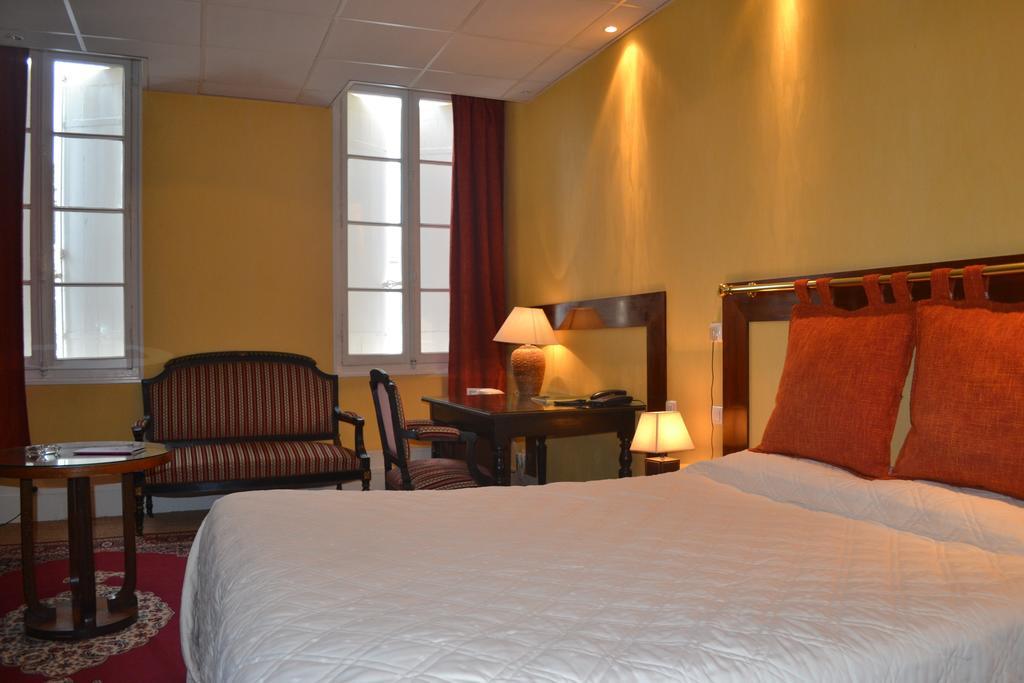 Hotel De France Libourne Rum bild