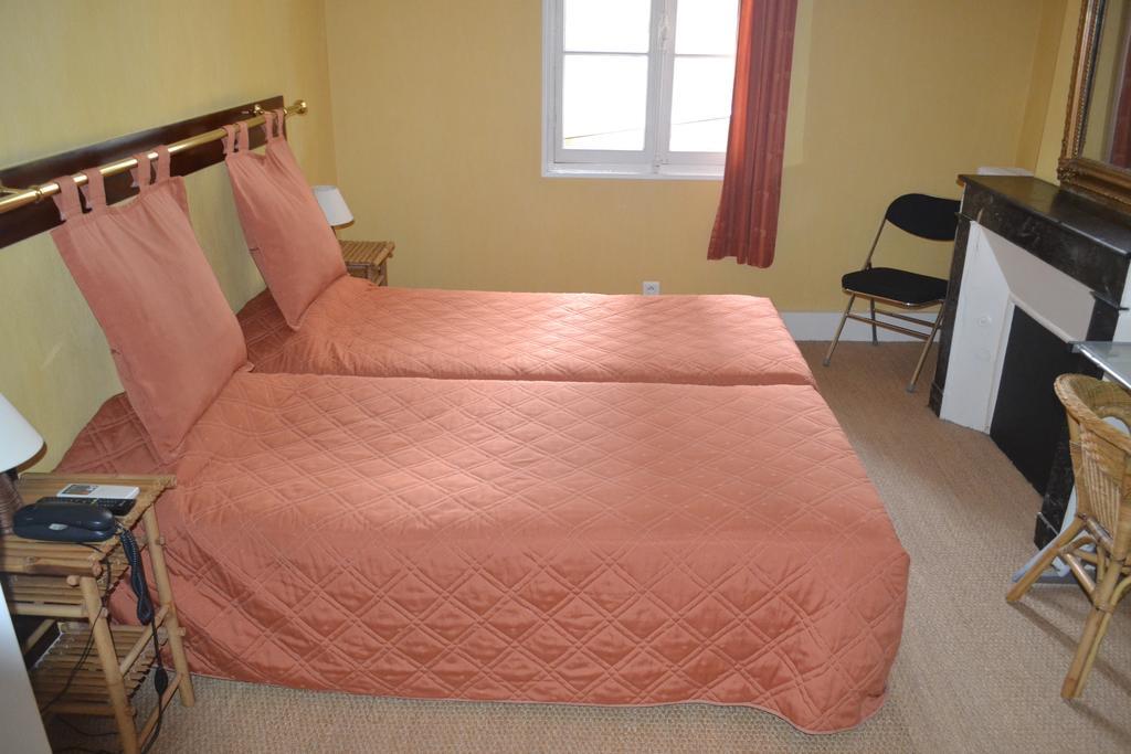 Hotel De France Libourne Rum bild