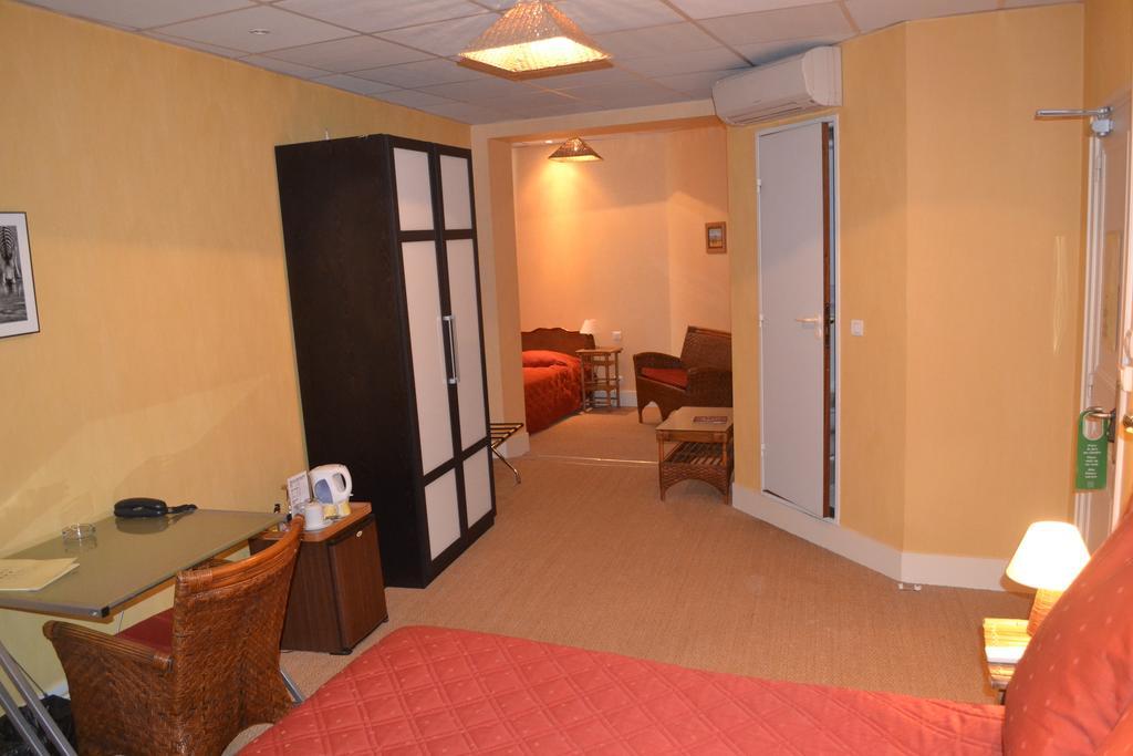 Hotel De France Libourne Rum bild
