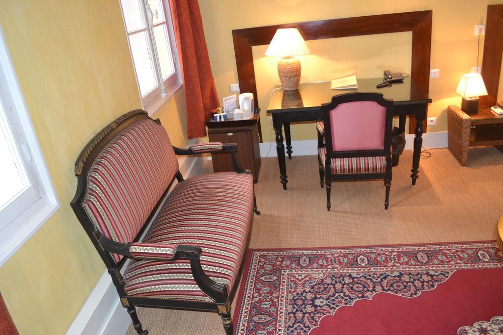 Hotel De France Libourne Rum bild