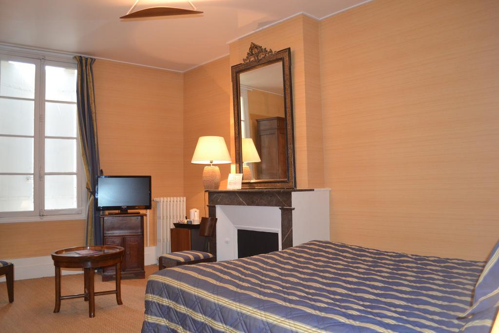 Hotel De France Libourne Rum bild