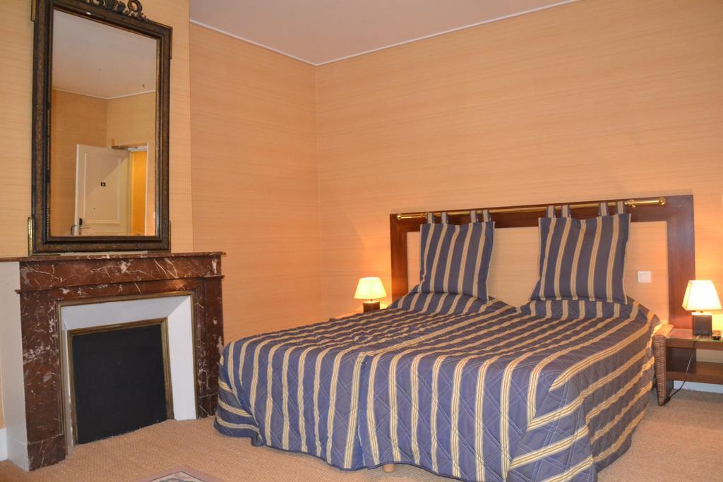 Hotel De France Libourne Rum bild